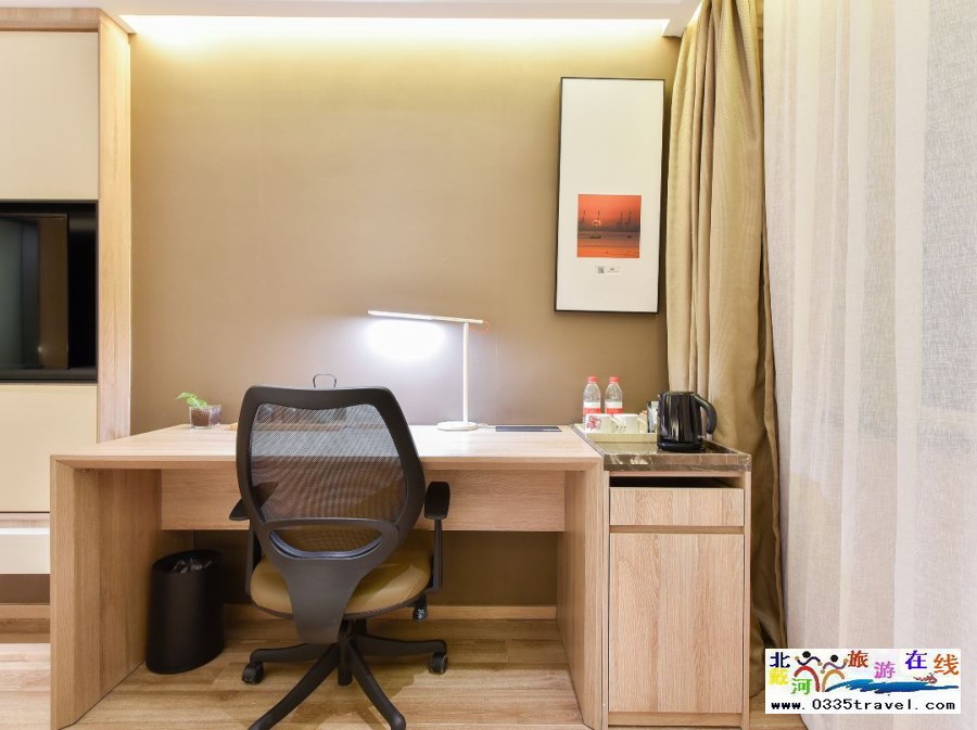 秦皇島山海關(guān)亞朵酒店電話(huà)18633570222