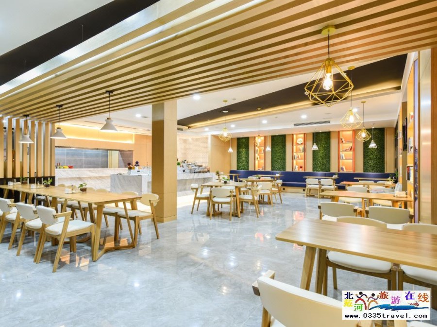 秦皇島山海關(guān)亞朵酒店電話(huà)18633570222