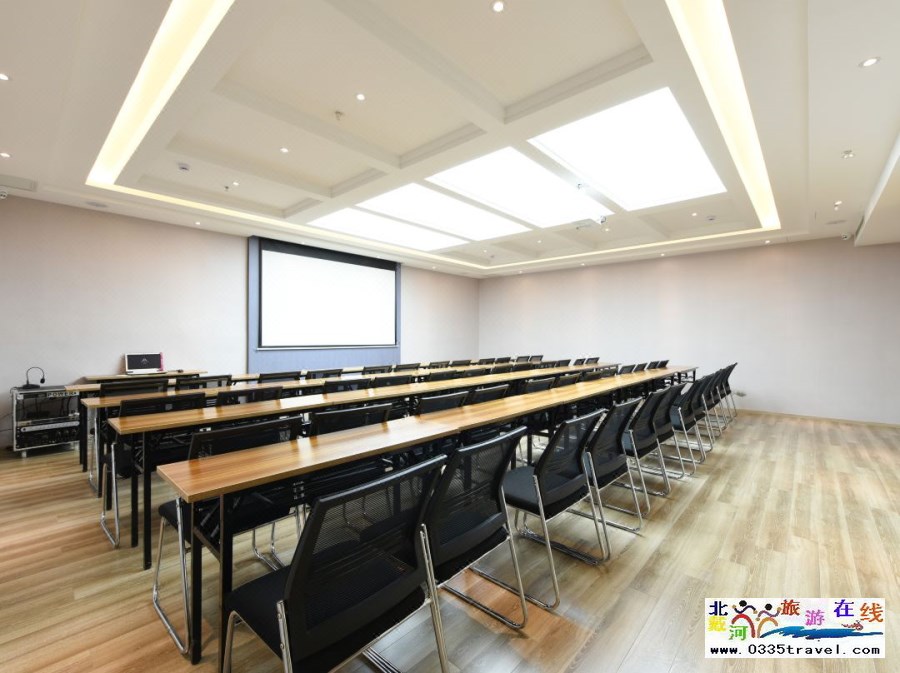 秦皇島山海關(guān)亞朵酒店電話(huà)18633570222